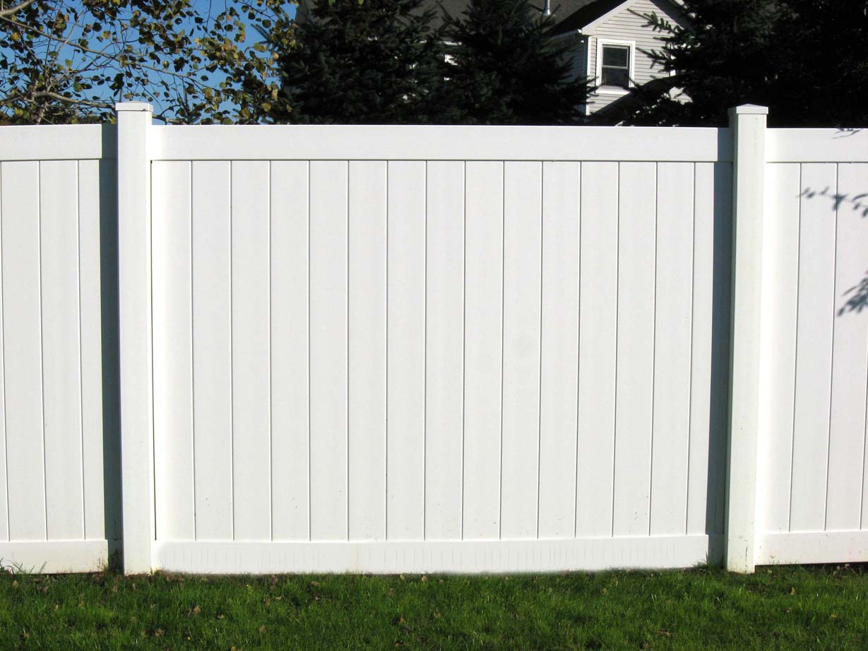 Full Privacy Fence (PVC Privacy Fencing & Hardware)