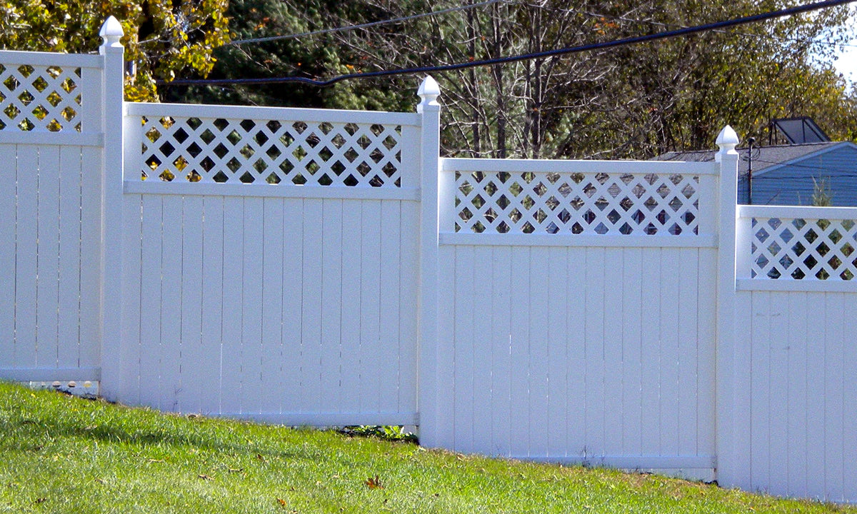 4 ft.Hx8 ft. Vinyl Straight Picke Fence(Unassembled)-ST002